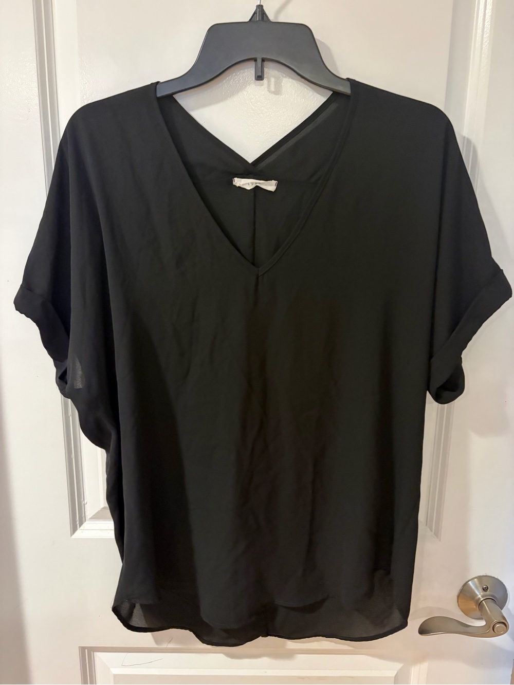 Lush Classic Black V-Neck Short Sleeve Blouse